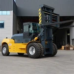 รถยกดีเซลความจุขนาดใหญ่ 30 ตัน