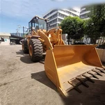 รถตักหนัก 5 ตันพร้อมแขนโยกเดี่ยว